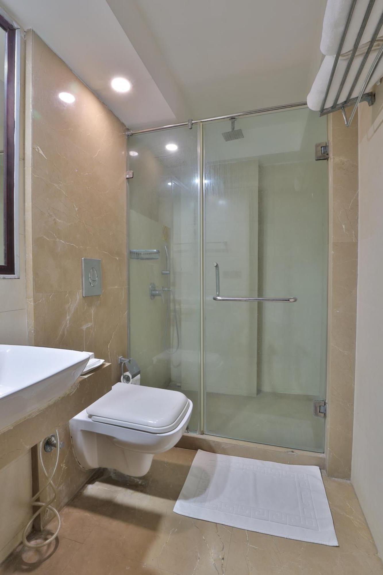 Krios Hotel - Near Sg Highway, Ahmedabad Exterior photo